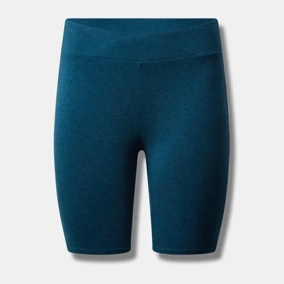 Torrid - 9 Inch Crossover Waist Bike Short in Heather Blue​​​​​​​ - Picture 7 of 7